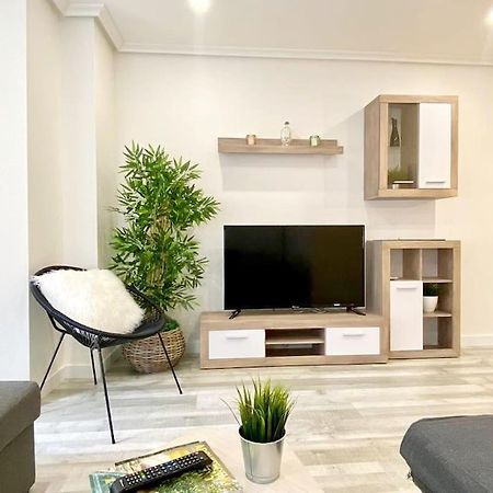 Letty'S House Apartment ซานตาโปลา ภายนอก รูปภาพ