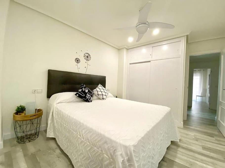 Letty'S House Apartment ซานตาโปลา ภายนอก รูปภาพ