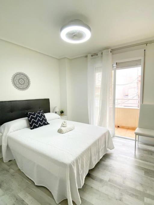 Letty'S House Apartment ซานตาโปลา ภายนอก รูปภาพ