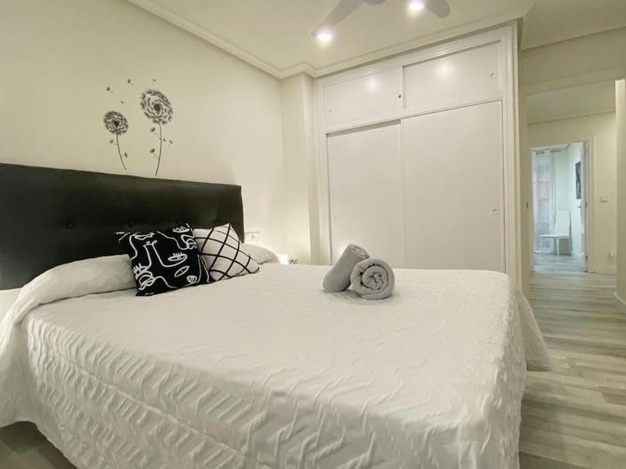 Letty'S House Apartment ซานตาโปลา ภายนอก รูปภาพ